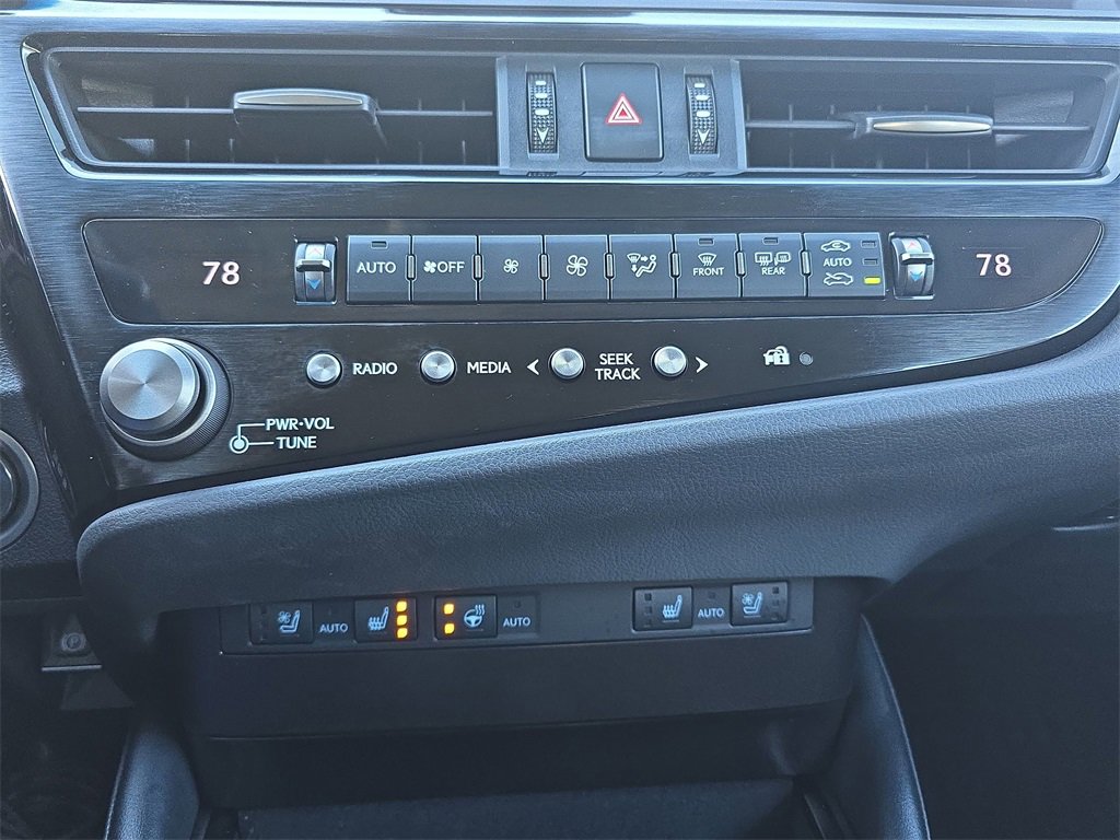 Used 2024 Lexus ES 250 w/ Premium Package image 23