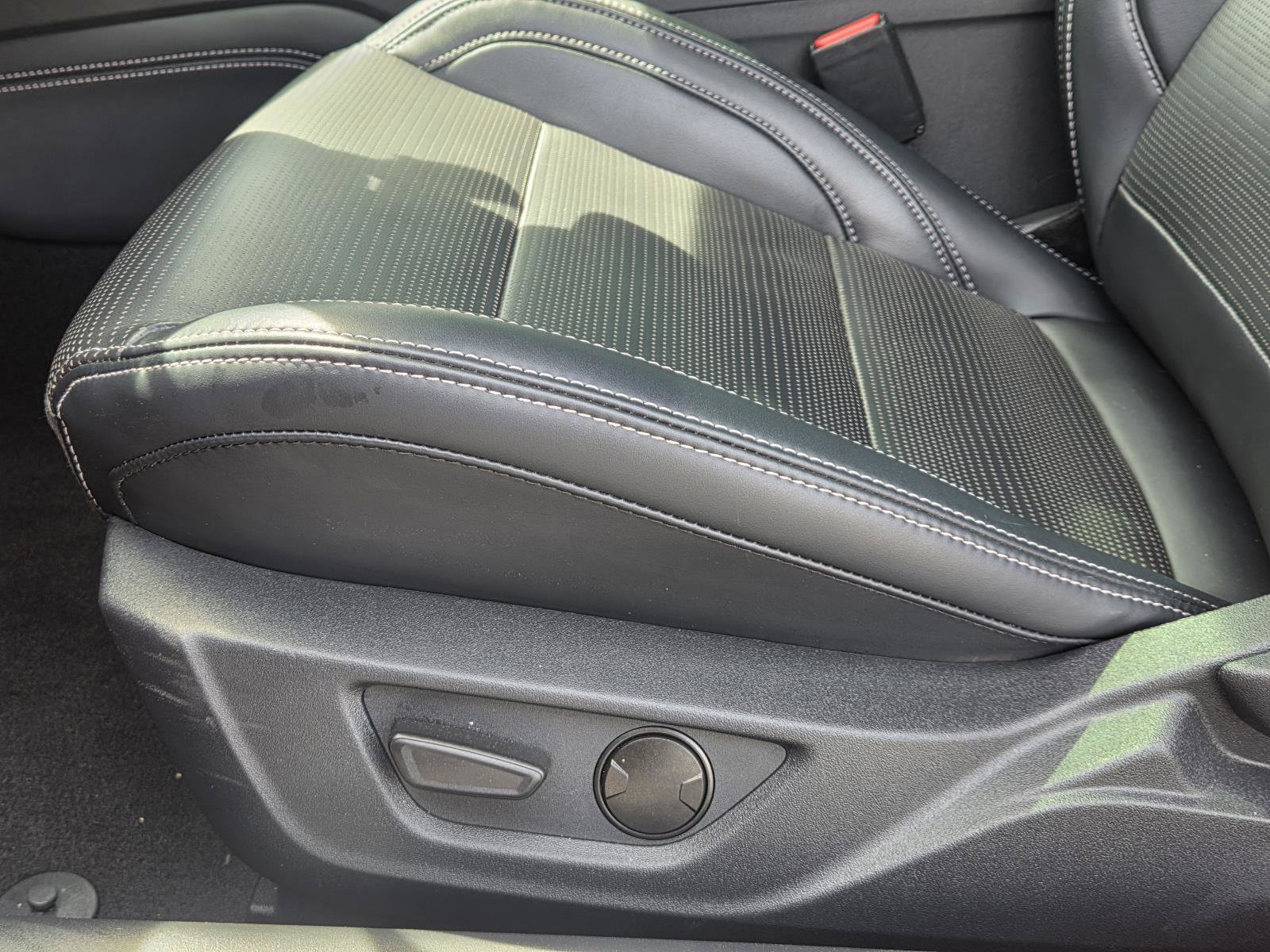 Used 2024 Ford Mustang GT Premium image 32