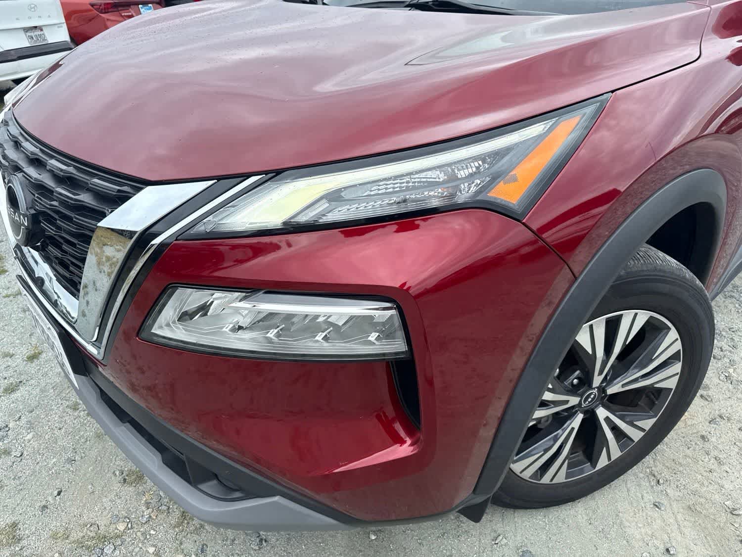 Used 2023 Nissan Rogue SV w/ SV Premium B Package FWD image 9