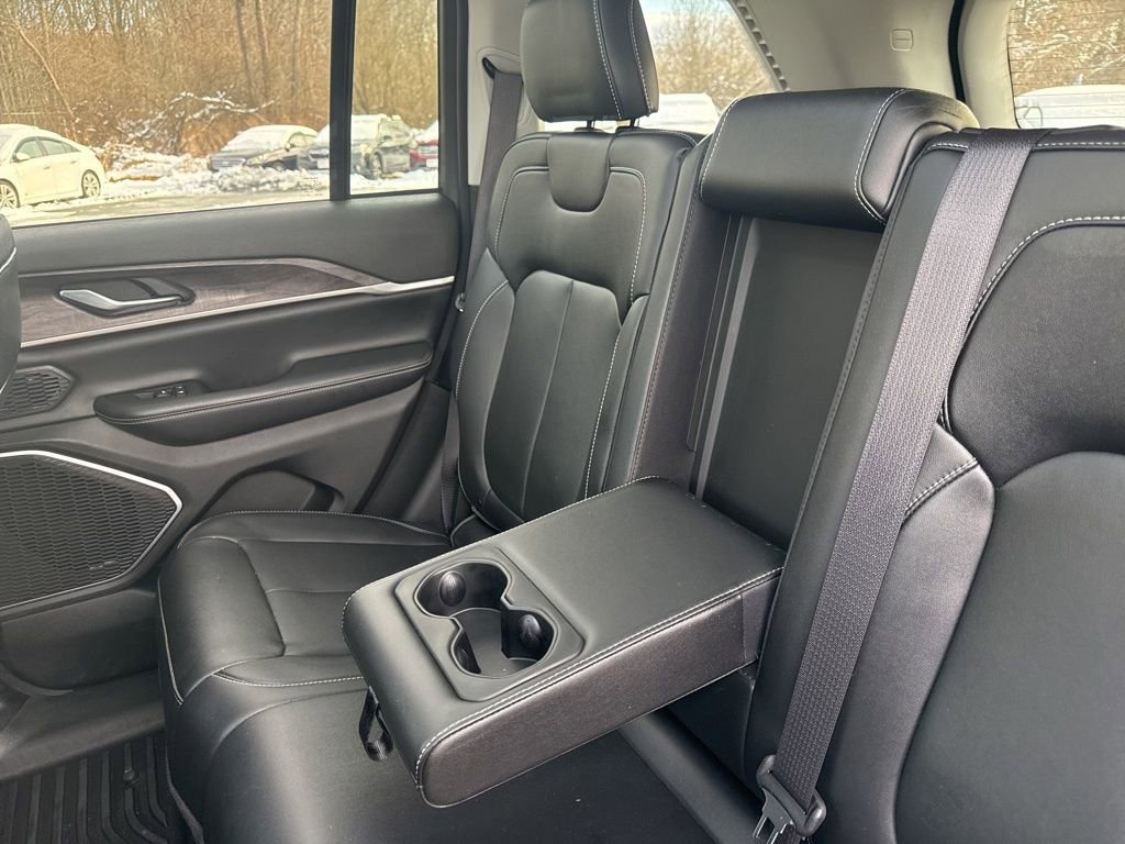 Used 2023 Jeep Grand Cherokee 4WD 4xe image 43