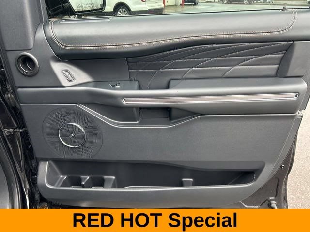 Used 2023 Ford Expedition Platinum AWD/4WD image 43