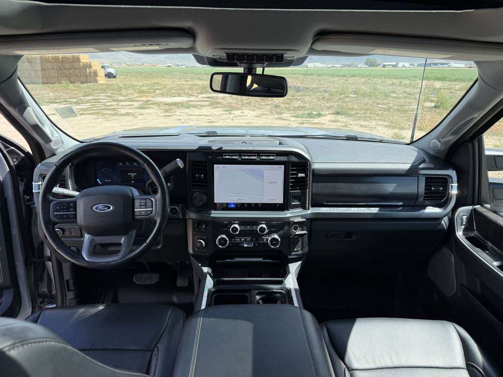 Used 2024 Ford F350 Lariat w/ Lariat Ultimate Package AWD/4WD image 33