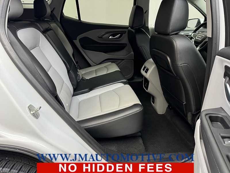 Used 2024 GMC Terrain SLT AWD/4WD image 17