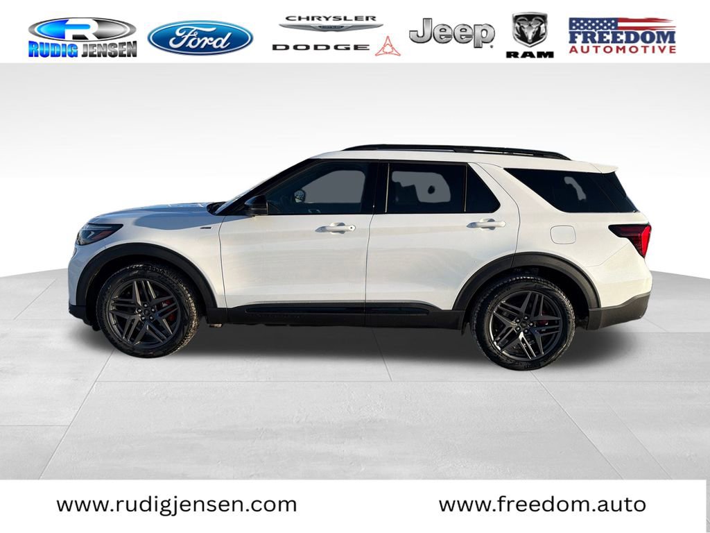 New 2026 Ford Explorer ST-Line w/ ST-Line Street Pack image 2