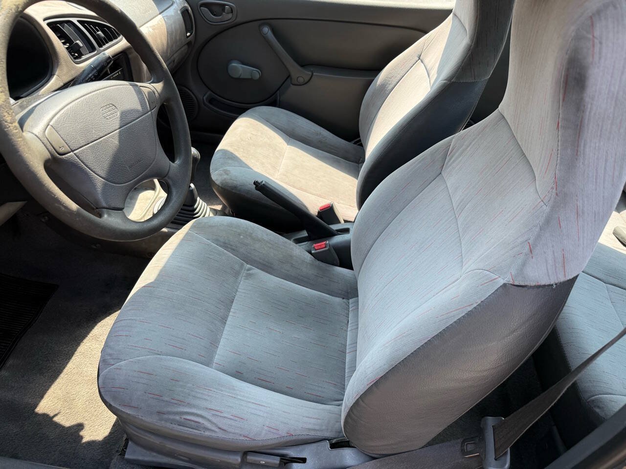 Used 1996 Geo Metro LSi FWD image 11