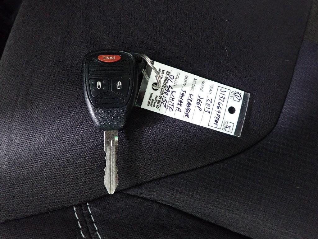 Used 2013 Jeep Wrangler Unlimited Sahara w/ Dual Top Group AWD/4WD image 37