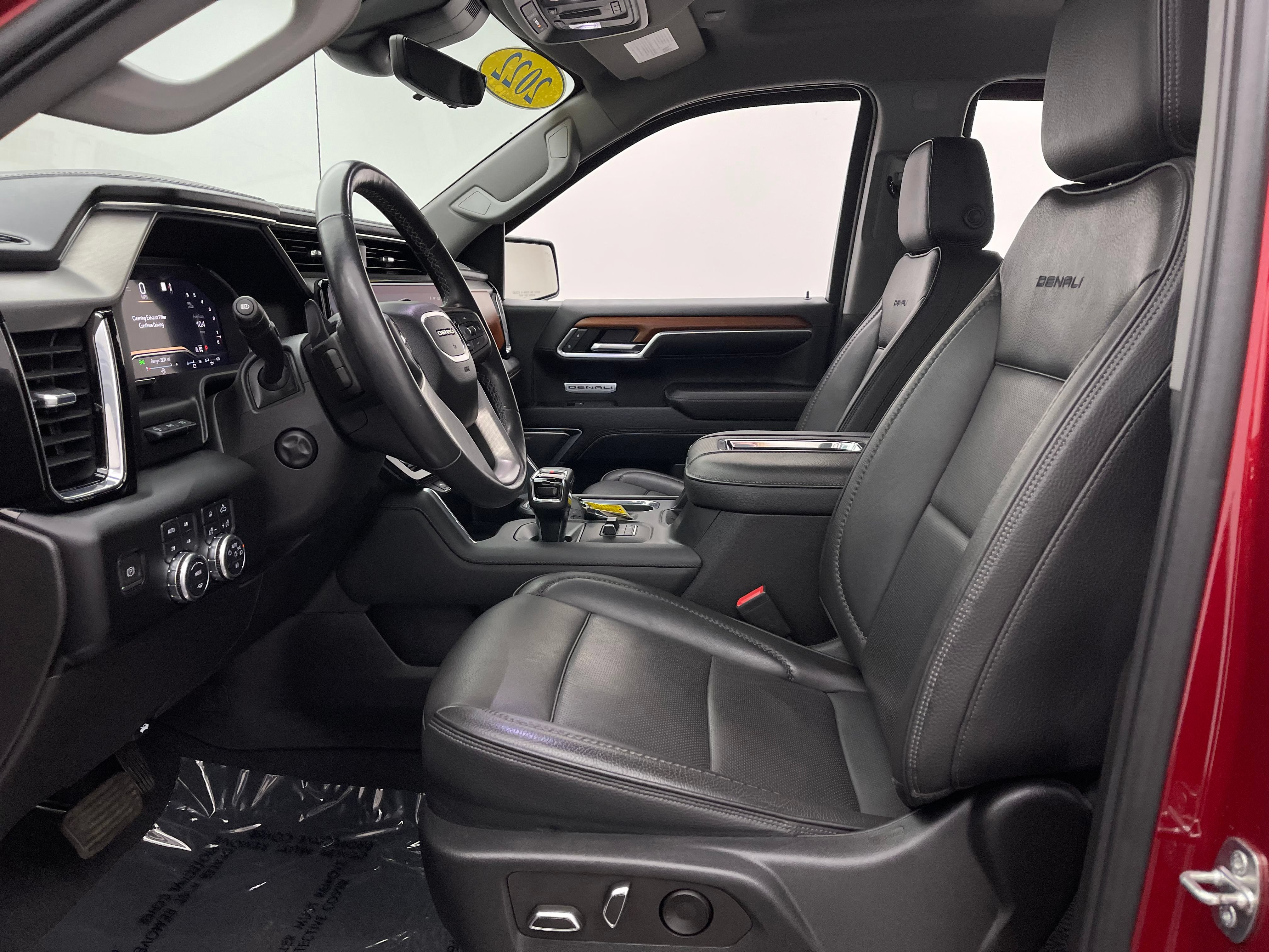Used 2022 GMC Sierra 1500 Denali w/ Technology Package AWD/4WD image 18