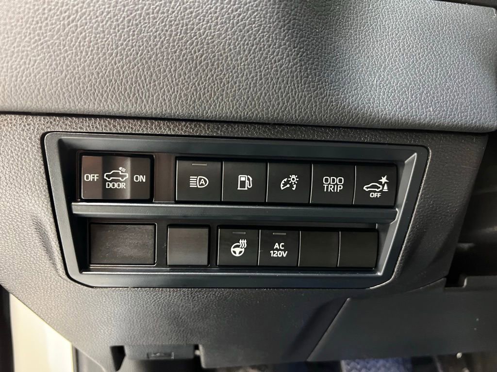 Used 2024 Toyota Tundra Limited image 17