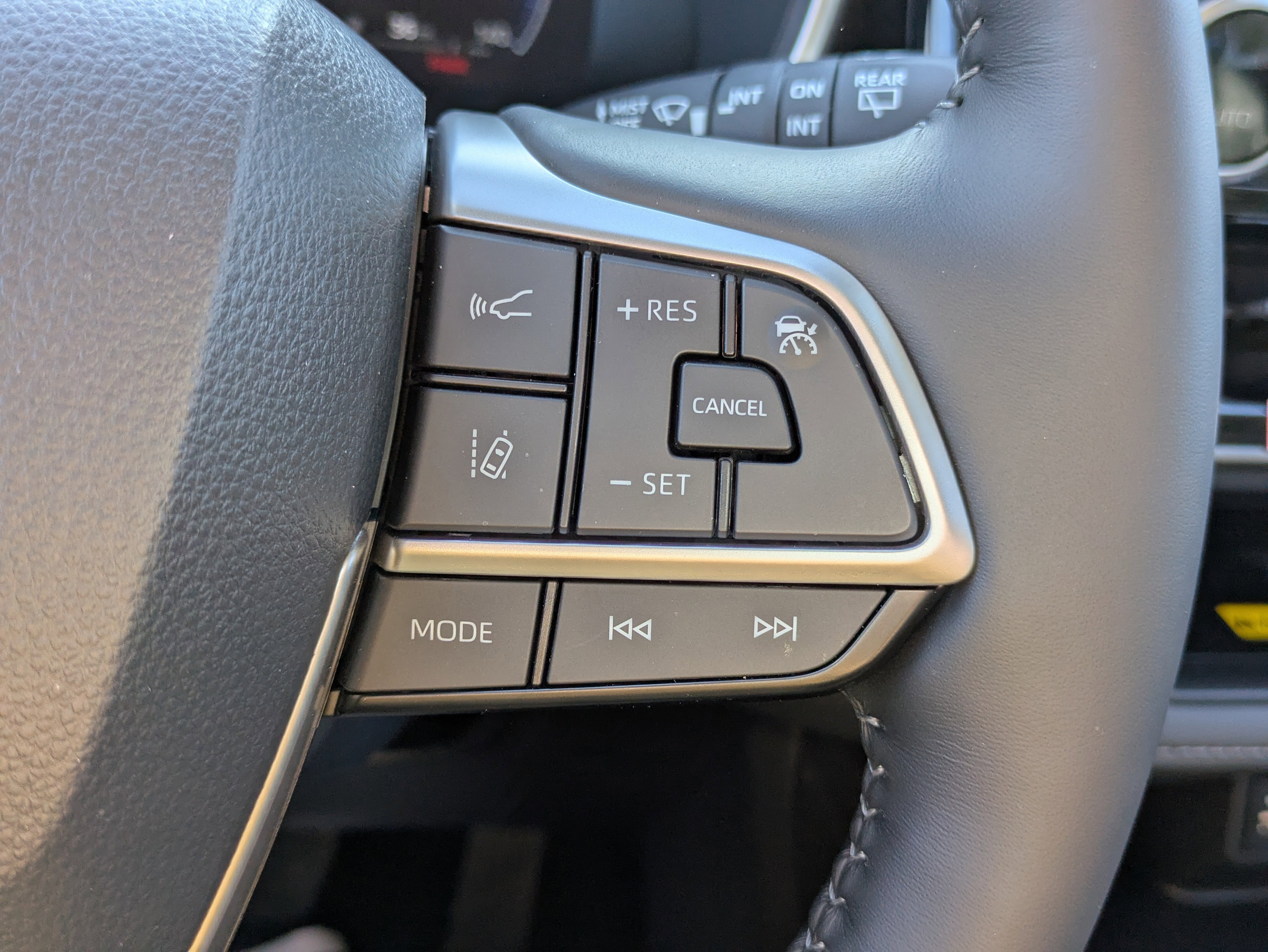 New 2026 Toyota Highlander Limited image 24