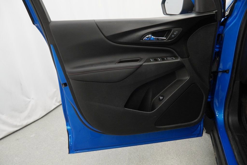 Used 2024 Chevrolet Equinox RS image 40