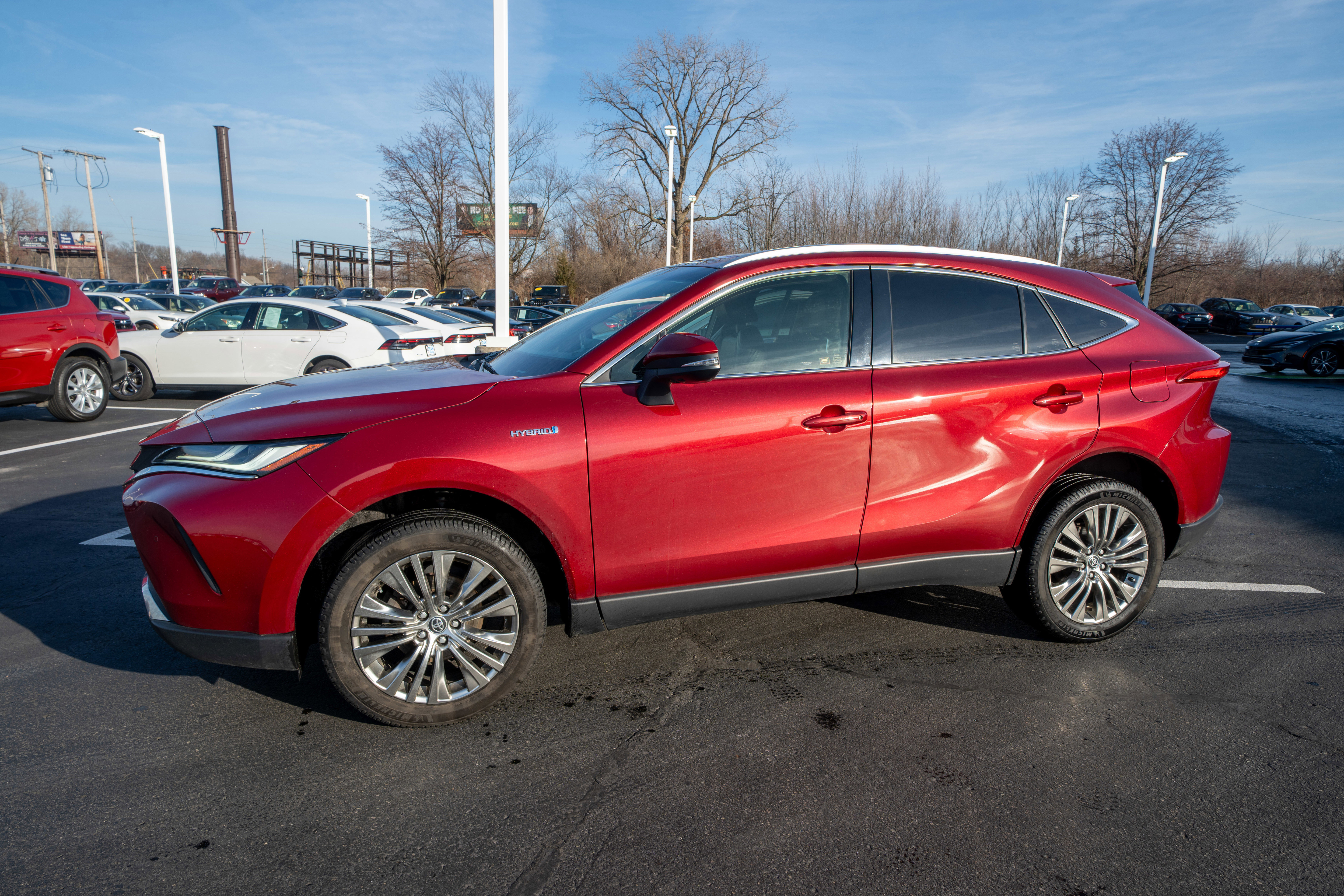 Used 2021 Toyota Venza Limited w/ Advanced Technology Package image 3