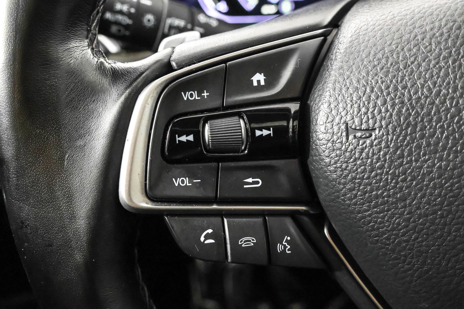 Used 2020 Honda Accord Touring image 26