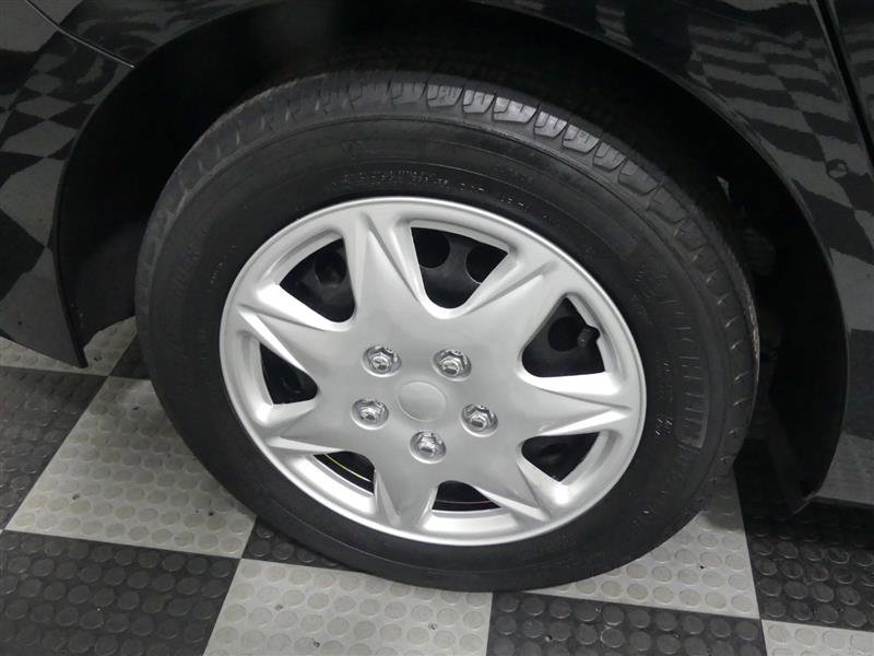 Used 2018 Chevrolet Cruze LS FWD image 16