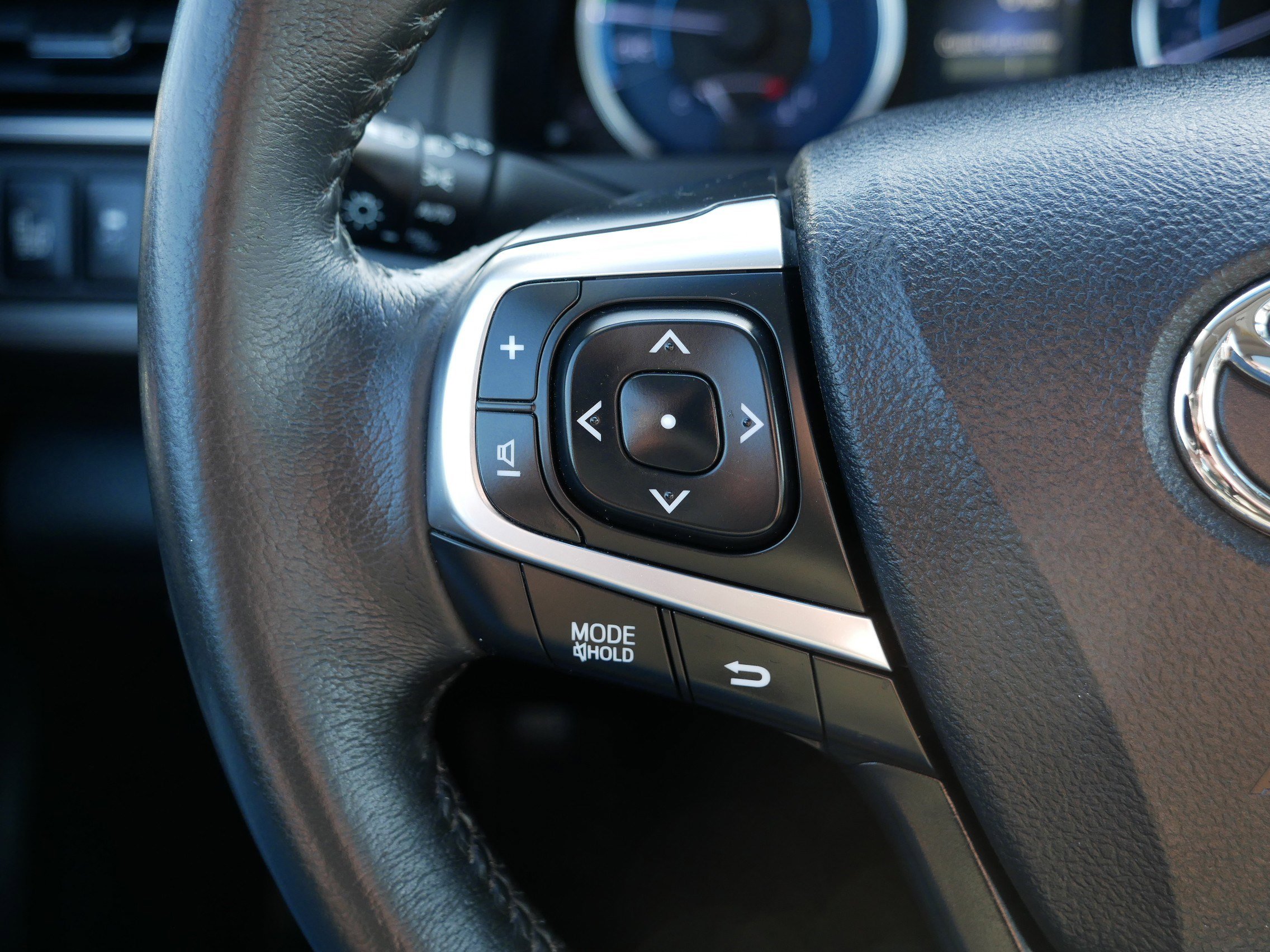 Used 2017 Toyota Camry XLE w/ Moonroof Package image 31