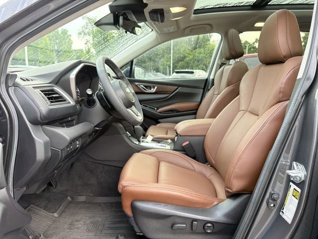 Used 2025 Subaru Ascent Touring w/ Popular Package #2 AWD/4WD image 11