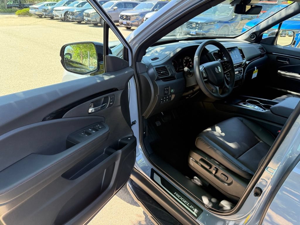 New 2026 Honda Ridgeline Black Edition image 12