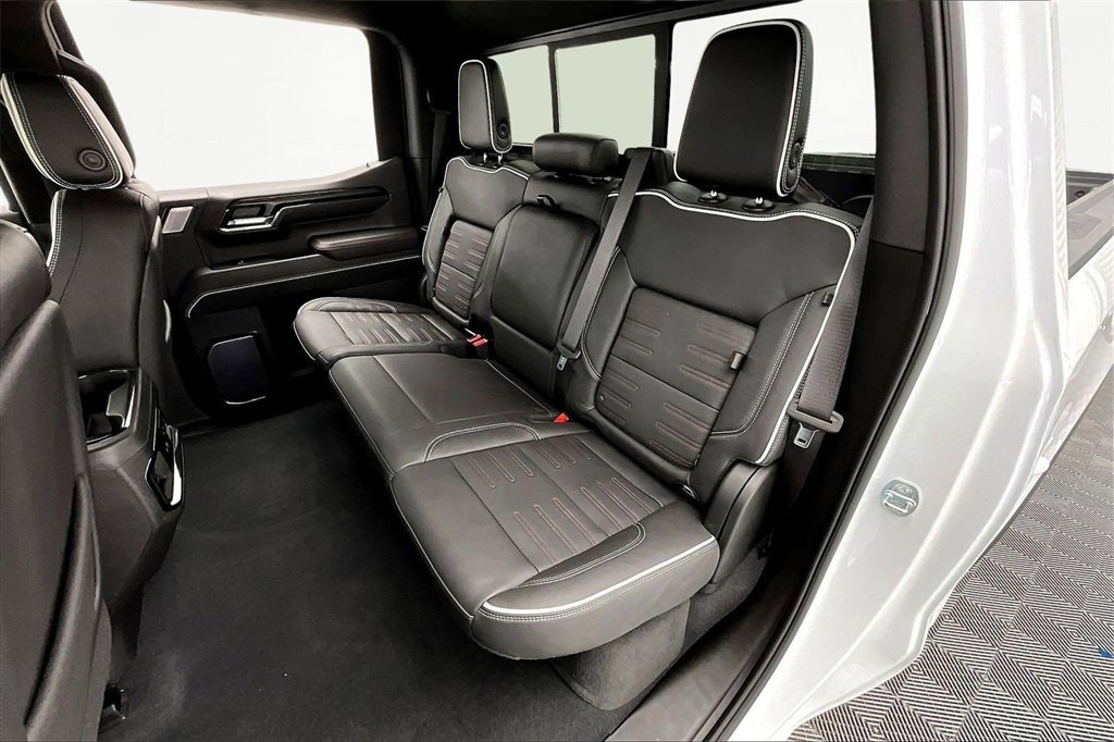Used 2023 GMC Sierra 1500 AT4X image 27