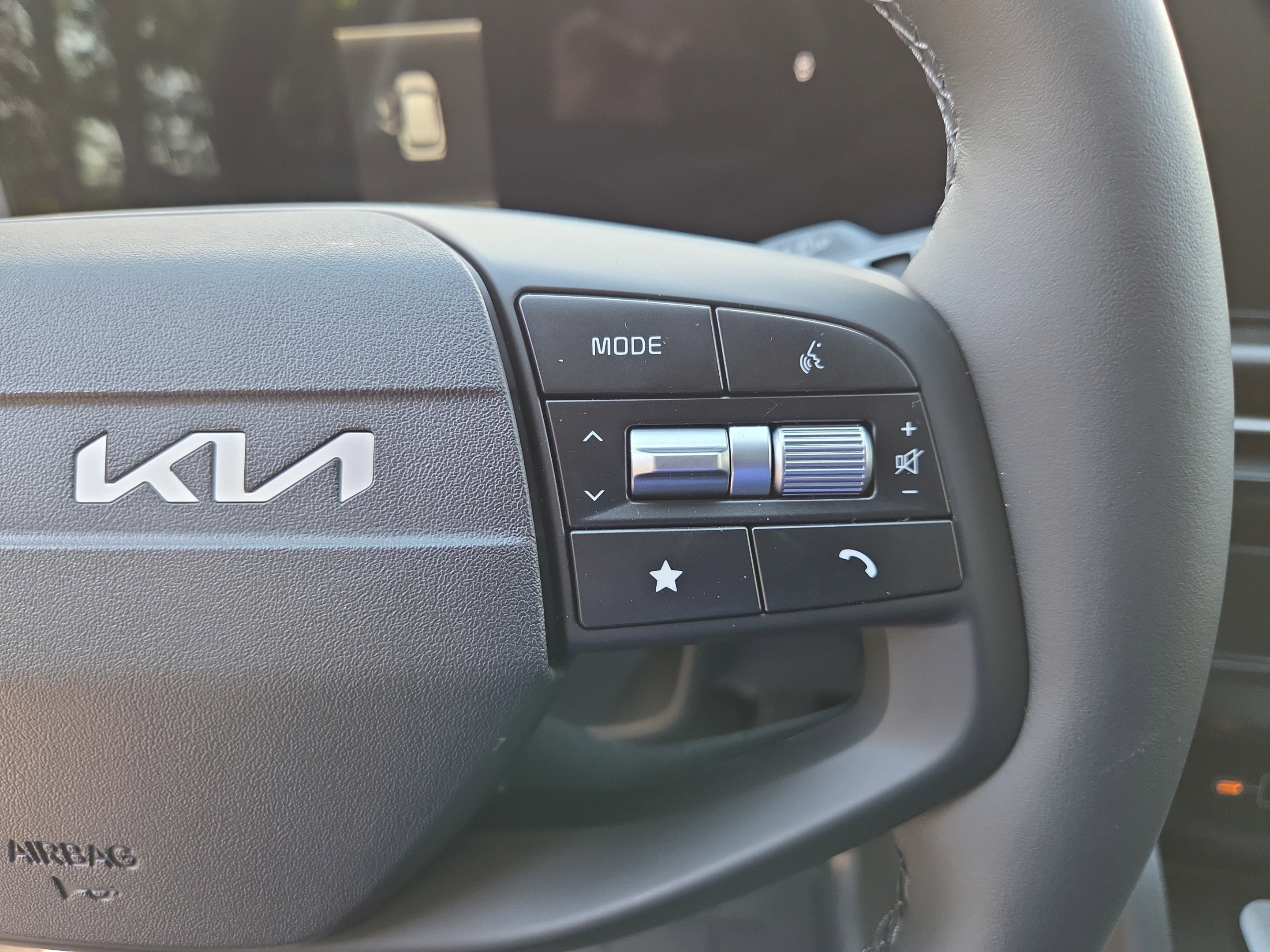 New 2026 Kia Sportage EX FWD image 38