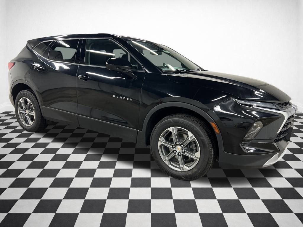 Certified 2023 Chevrolet Blazer LT image 1