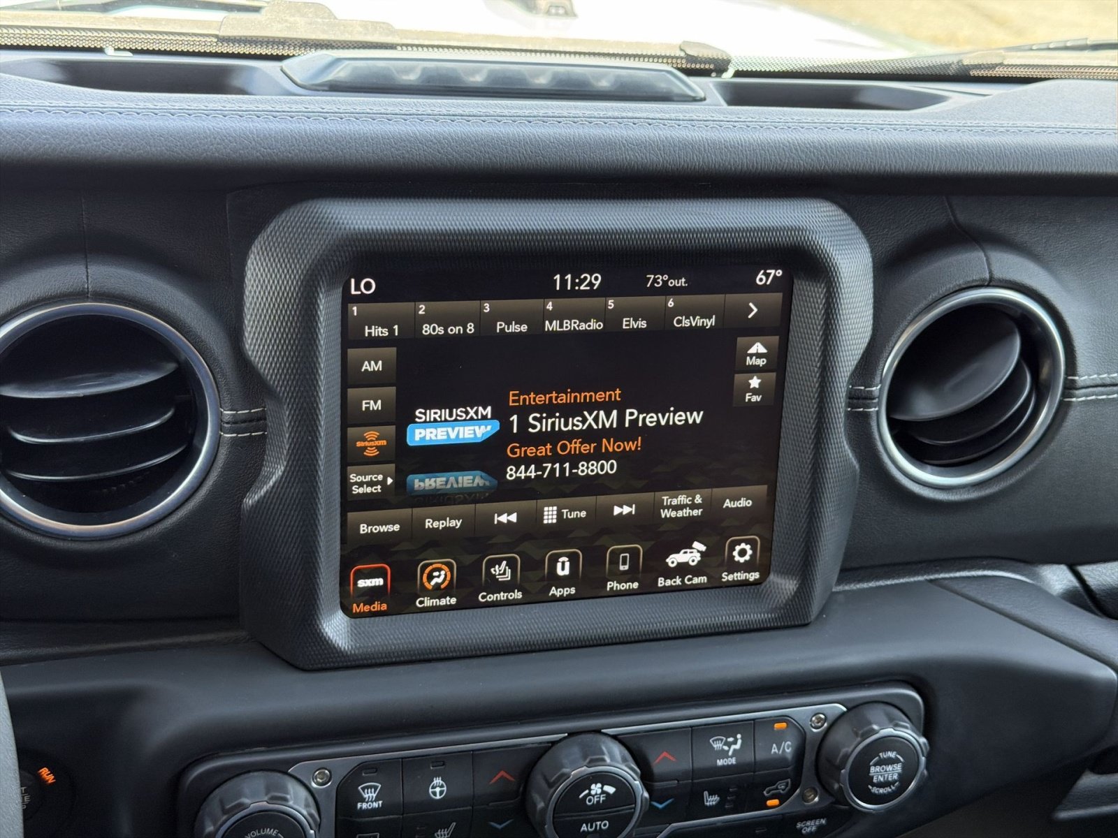 Used 2023 Jeep Wrangler Unlimited Sahara w/ Cold Weather Group AWD/4WD image 18