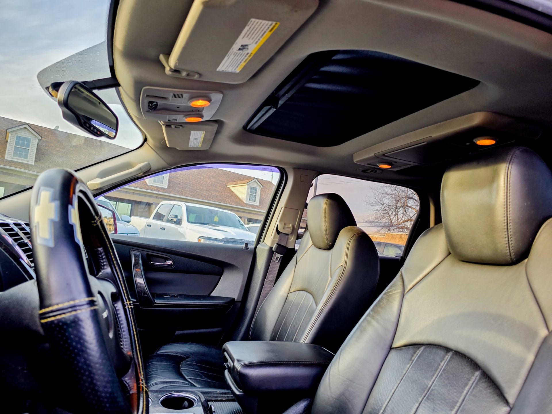 Used 2012 GMC Acadia Denali image 6