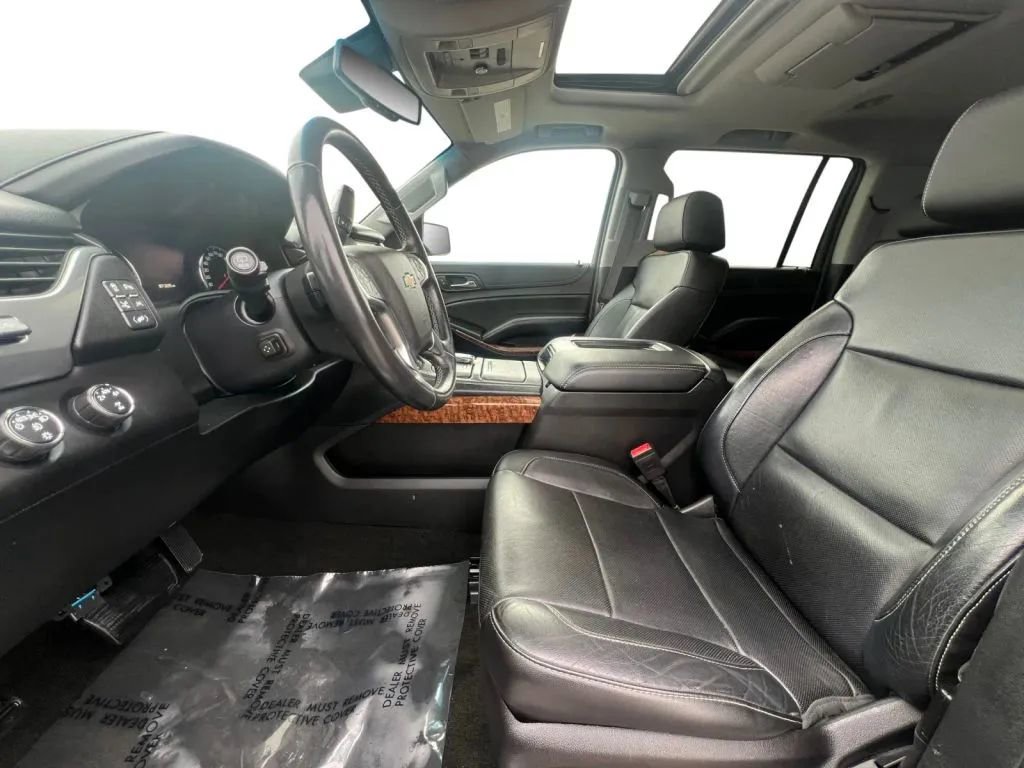Used 2016 Chevrolet Suburban LTZ image 9
