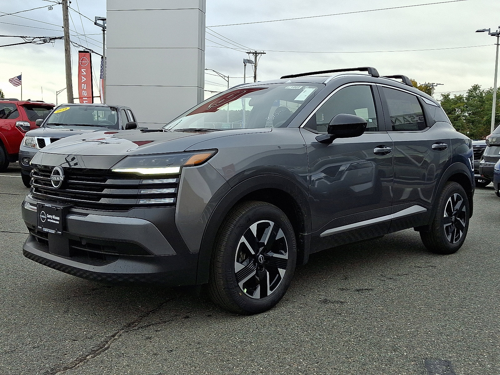 New 2026 Nissan Kicks SV w/ SV Premium Package image 2