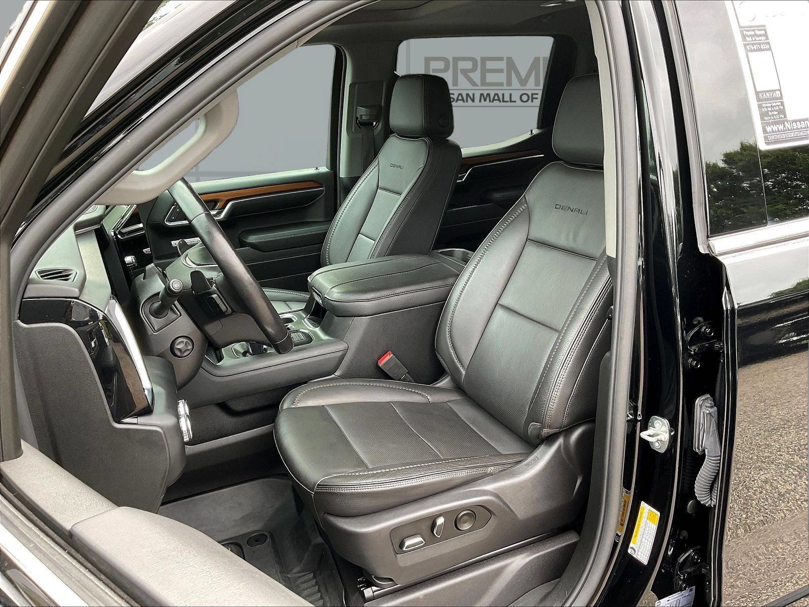 Used 2023 GMC Sierra 1500 Denali AWD/4WD image 24