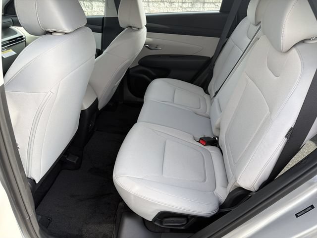 Certified 2026 Hyundai Tucson SE FWD image 18