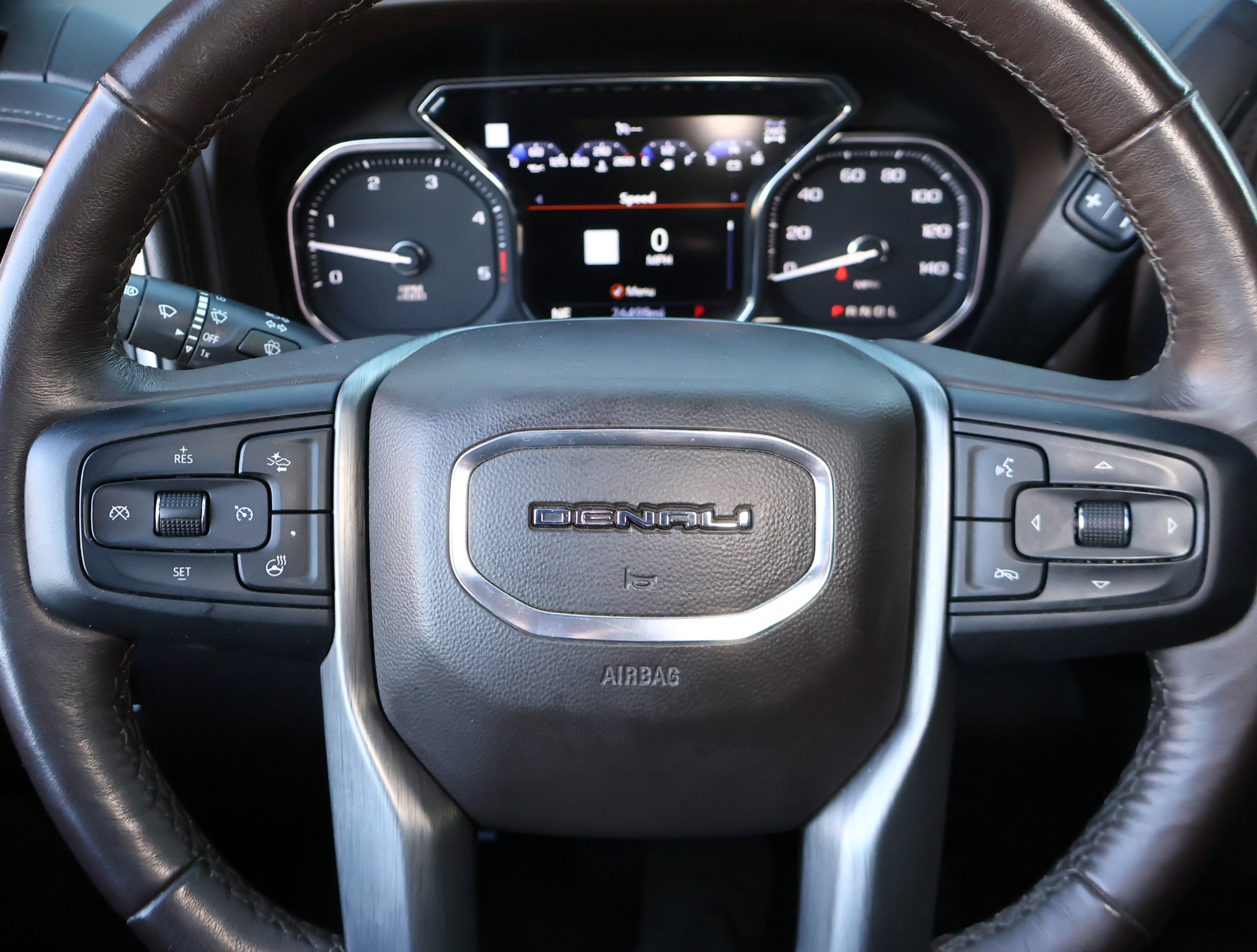 Used 2023 GMC Sierra 2500 Denali image 14