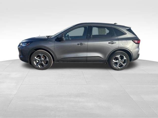 Used 2025 Ford Escape ST-Line image 2