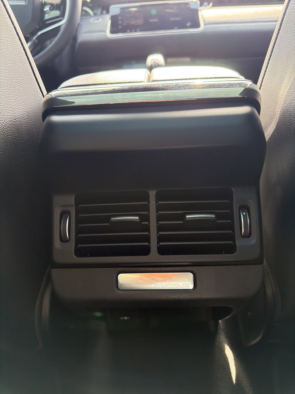 Used 2023 Land Rover Range Rover Evoque R-Dynamic SE image 77