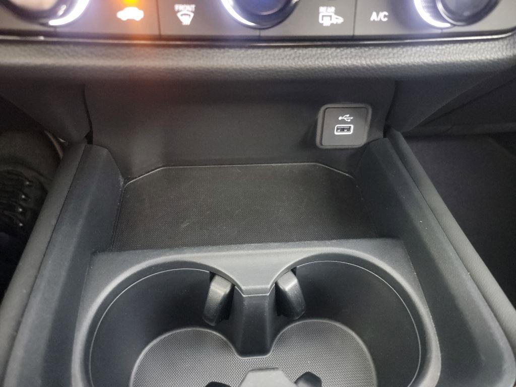 Certified 2025 Honda HR-V Sport image 31