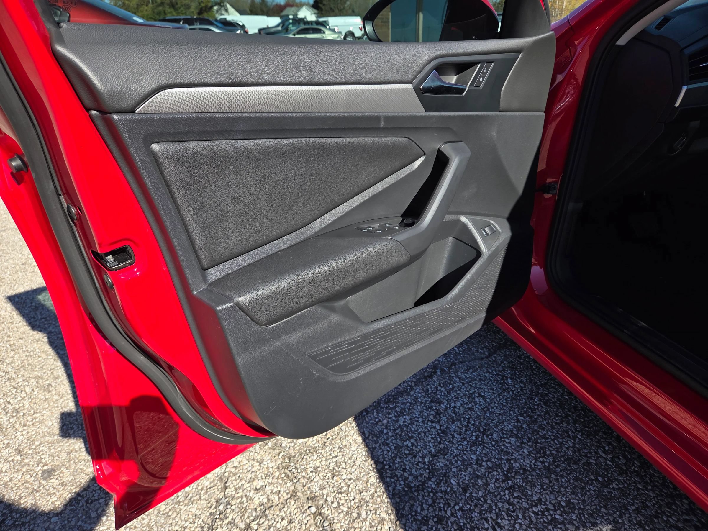 Used 2019 Volkswagen Jetta SE FWD image 12