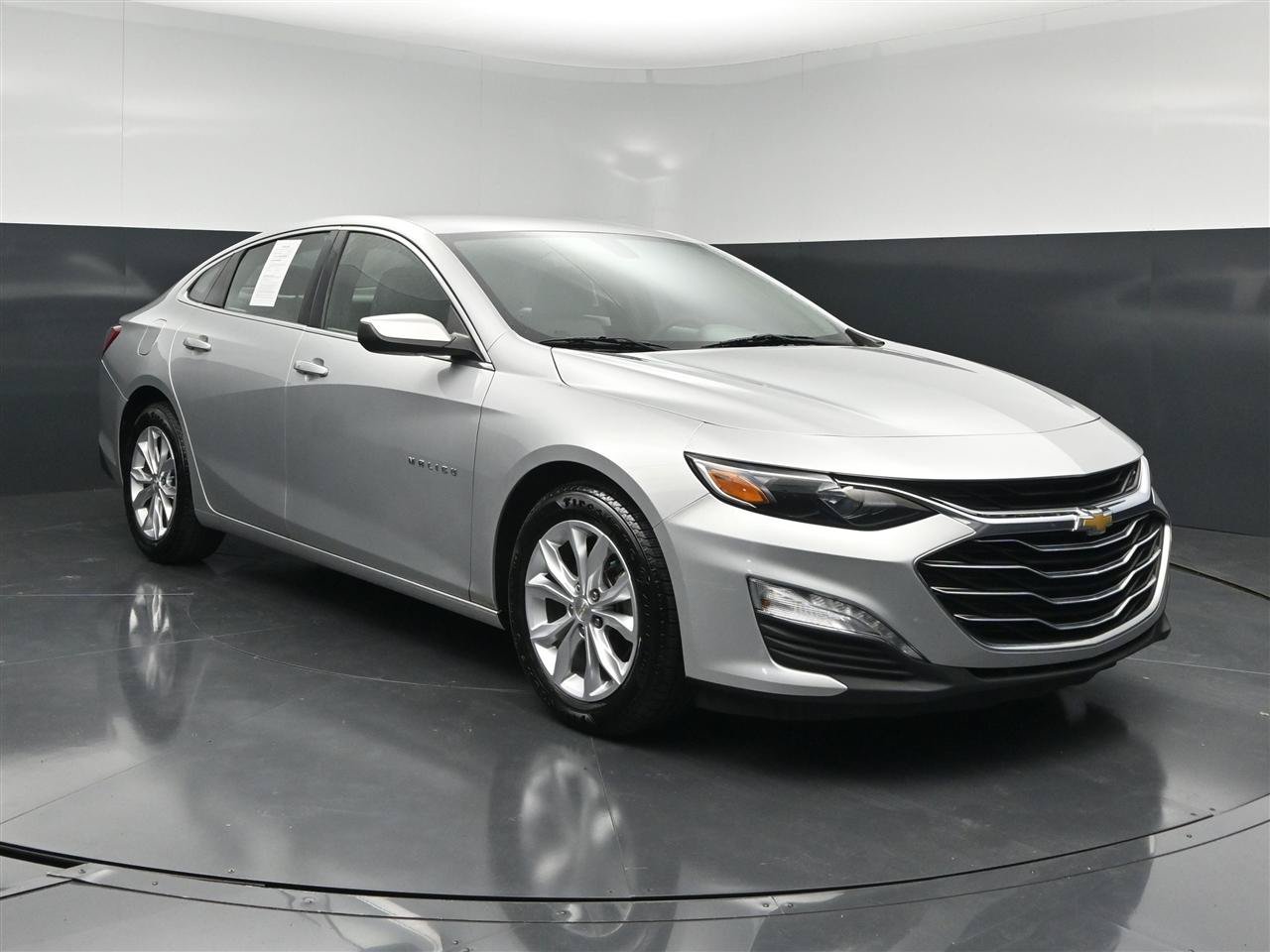 Used 2020 Chevrolet Malibu LT FWD image 3