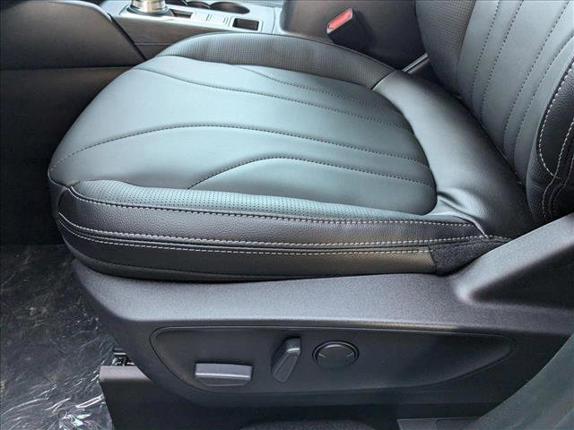 New 2025 Ford Escape SE w/ PHEV Premium Package image 4