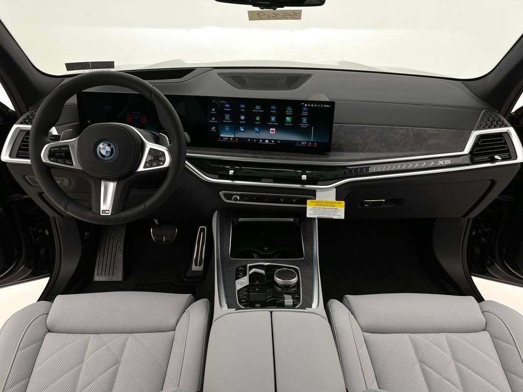 New 2026 BMW X5 xDrive50e w/ M Sport Package AWD/4WD image 13