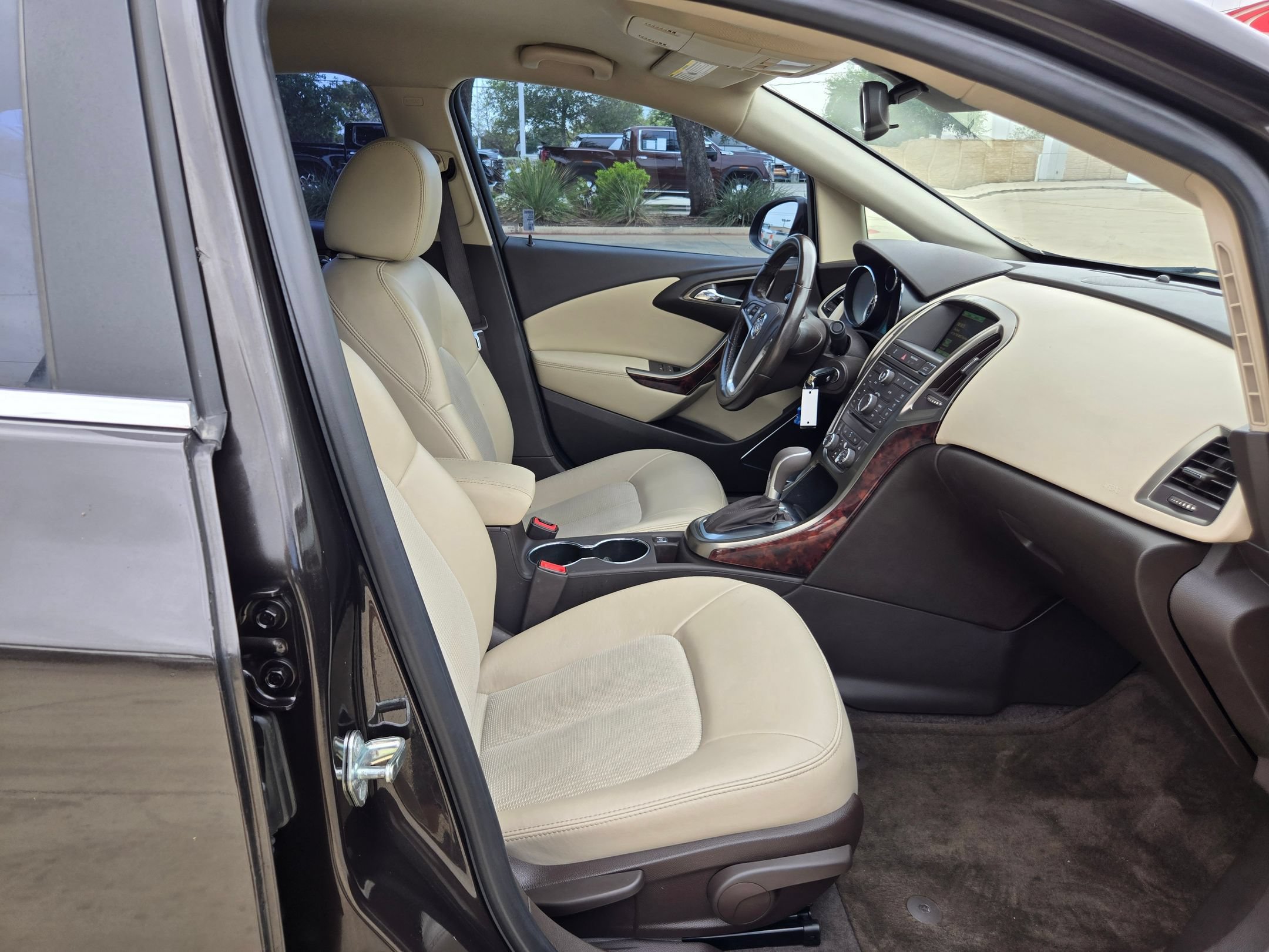 Certified 2016 Buick Verano w/ Comfort Package FWD image 24