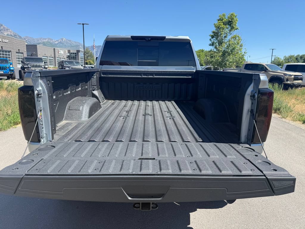 Used 2026 GMC Sierra 3500 Denali Ultimate AWD/4WD image 14