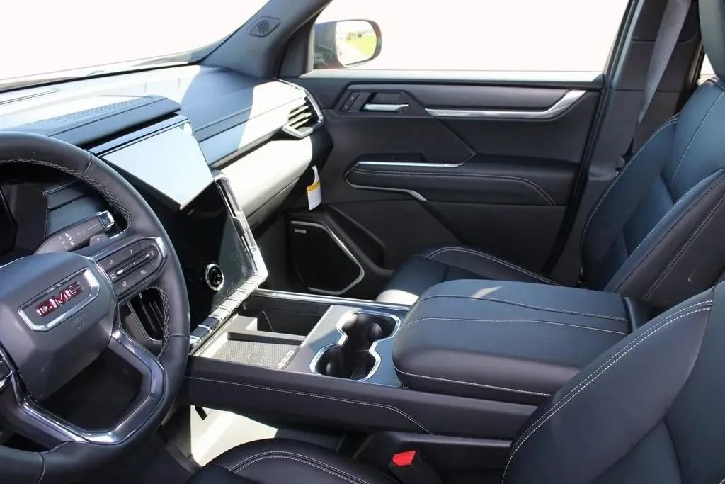 New 2025 GMC Acadia Elevation w/ Elevation Premium Package image 12