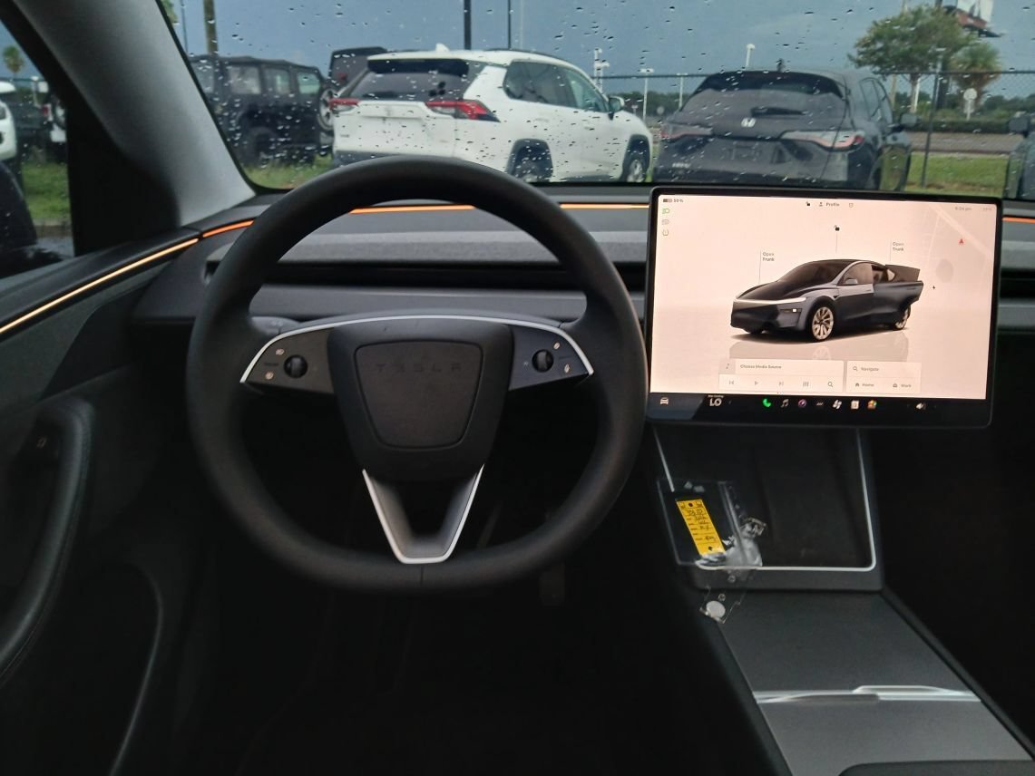 Used 2026 Tesla Model Y Long Range AWD/4WD image 22