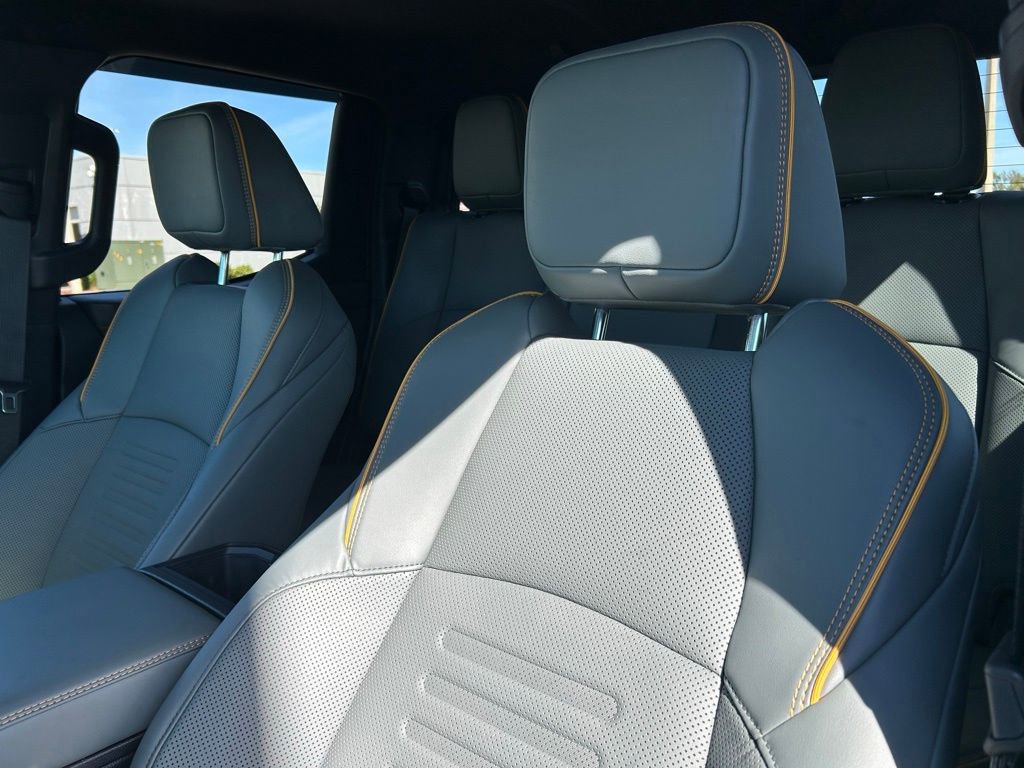 Used 2025 Toyota Tacoma Trailhunter image 17