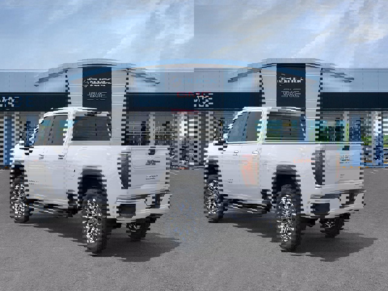 New 2026 GMC Sierra 2500 Denali w/ Denali Reserve Package image 3