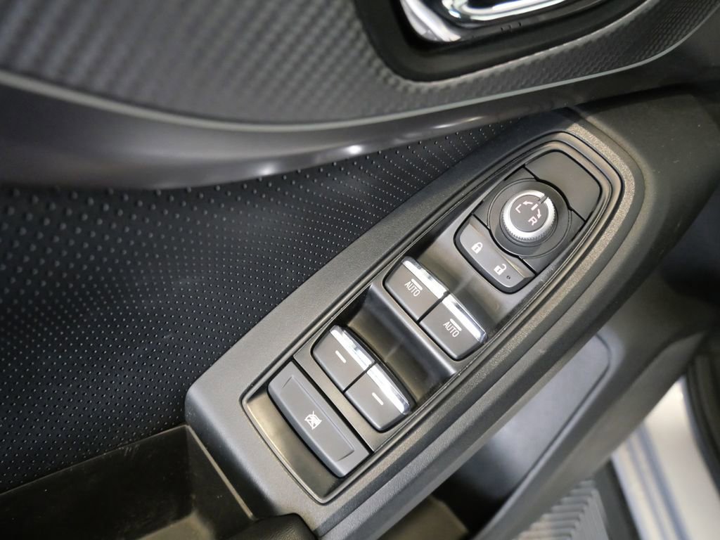 Used 2023 Subaru Crosstrek 2.5i Limited image 16