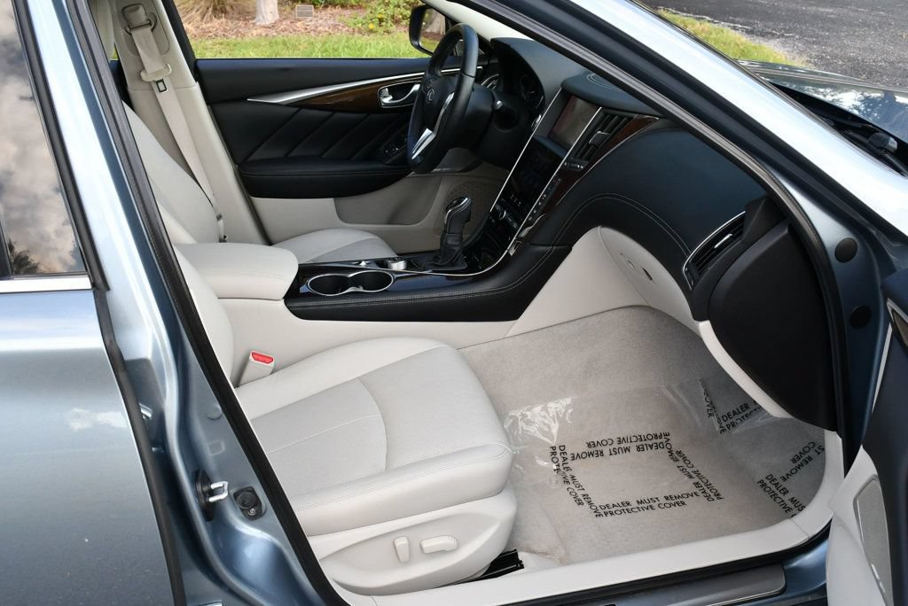 Used 2018 INFINITI Q50 Luxe w/ Sensory Package (Luxe) RWD image 18