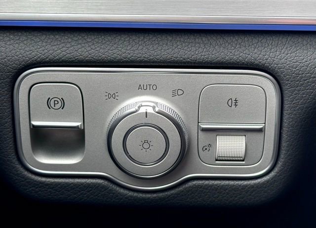 Certified 2025 Mercedes-Benz GLE 350 4MATIC image 22