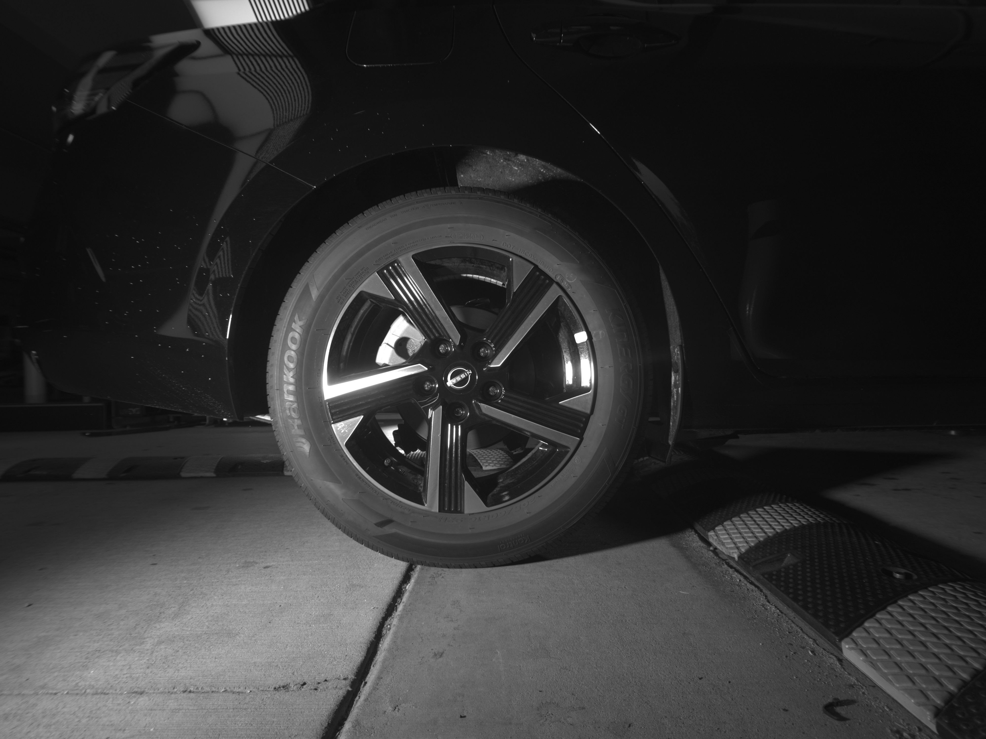 Used 2025 Nissan Sentra SV image 15