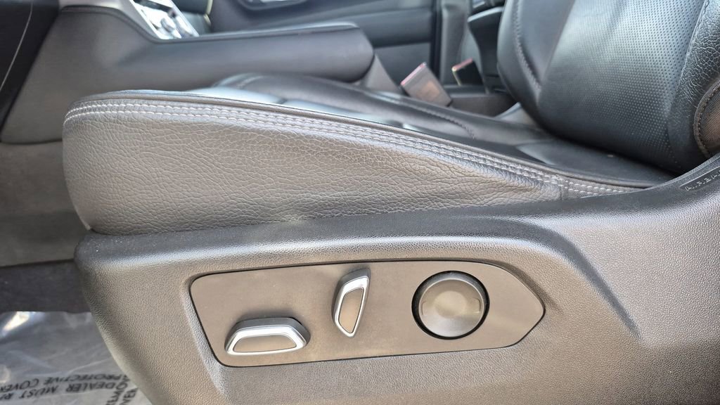 Used 2022 GMC Yukon Denali image 11