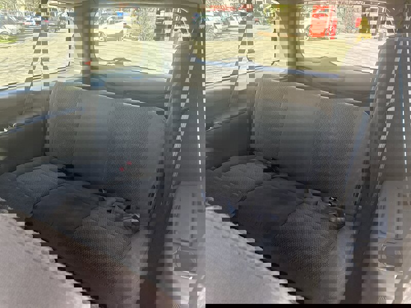 Used 2004 Ford Excursion XLT image 22