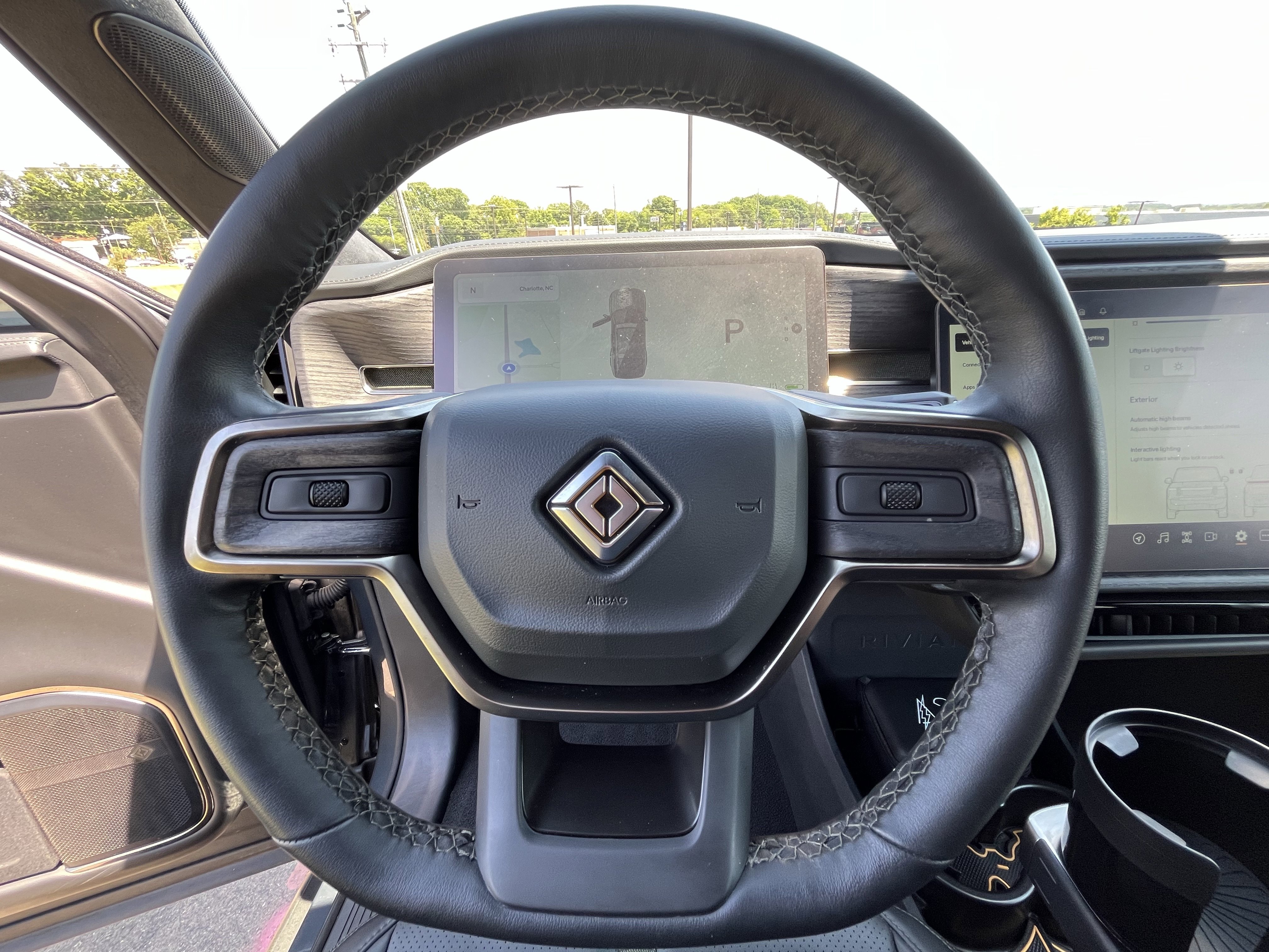 Used 2024 Rivian R1S Adventure AWD/4WD image 16